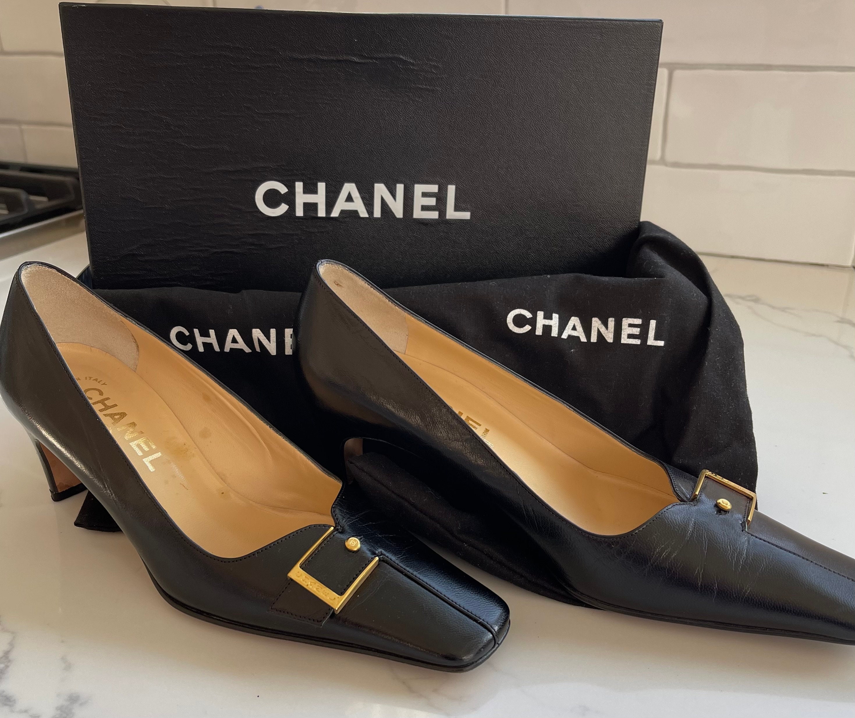 CHANEL Leather Heels and Mesh CC Logo Black Shoes Pump W/Box - Chelsea  Vintage Couture