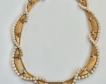 Trifari Choker Necklace, Matte Gold Pearls, 17 Inch, Vintage Trifari Jewelry