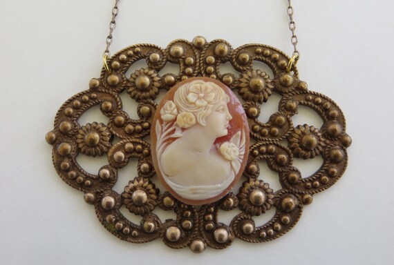 Vintage Cameo Necklace, Shell Cameo, Victorian Fil