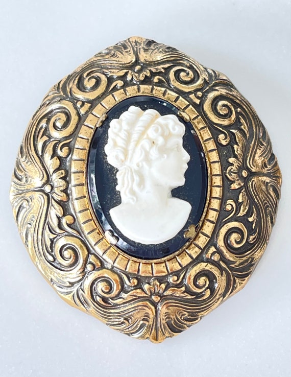 Vintage Fur Clip, Domed Cameo Dress Clip, Victoria