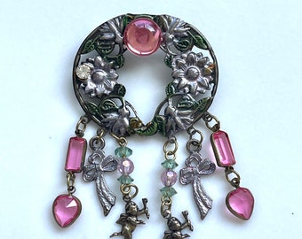 Jeweled Enamel Cherub Brooch, Cherubs, Ribbons, Art Glass, Bead Dangles,  Pink Dangle Brooch, Vintage Sorrelli Style Pin