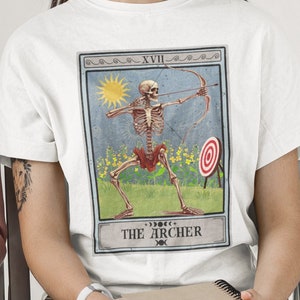 Camiseta de tiro con arco, la camisa de la tarjeta del tarot del arquero, camisa de arquero tiro con arco mamá camiseta arco caza amante del tiro con arco