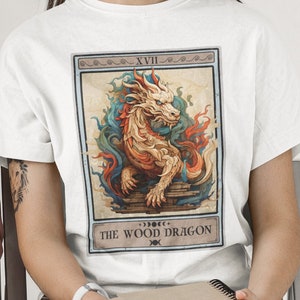 Camisa do zodíaco chinês do dragão de madeira, camisa do cartão de tarô do dragão de madeira, camiseta do zodíaco chinês do dragão