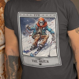 Ski Shirt Skifahrer Tarot Karten Shirt, Ski Shirt Ski Geschenk für Skifahrer Geschenke