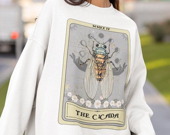 Cicada Tarot Card Sweatshirt - Year of the Cicada 2024