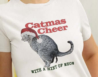Christmas Cat Pooping Shirt, Cat Pooping T-shirt Funny Cat Mom