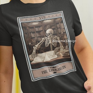 La camicia dei tarocchi del bibliotecario, camicia del bibliotecario, maglietta della biblioteca, regalo per gli amanti dei libri per i regali del bibliotecario