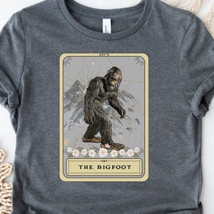 Camisa de cartão de tarô bigfoot sasquatch t camisa squatch tarot cartão camiseta pé grande camisa bigfoot