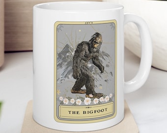 Kubek Bigfoot Kubek z kartą Tarota Bigfoot, prezenty kryptydowe Sasquatch Kryptozoologia