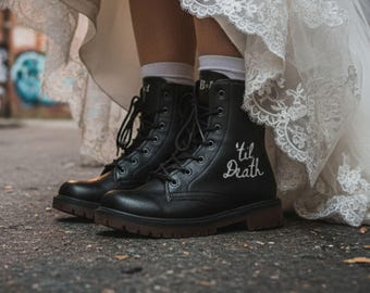 Botas de novia hasta la muerte, botas de boda personalizadas para novios, zapatos de boda góticos para el Sr. y la Sra., atuendo de luna de miel.