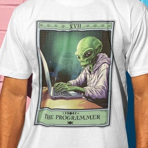 Camisa do programador, a camisa do cartão de tarô do programador, camisa do codificador do programador estrangeiro presentes do engenheiro de software do geek do computador
