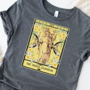 La chemise de carte de tarot de la triple déesse, chemise de déesse de la triple lune Hécate, chemise de déesse grecque chemise de déesse de la mythologie grecque Tshirt triple lune