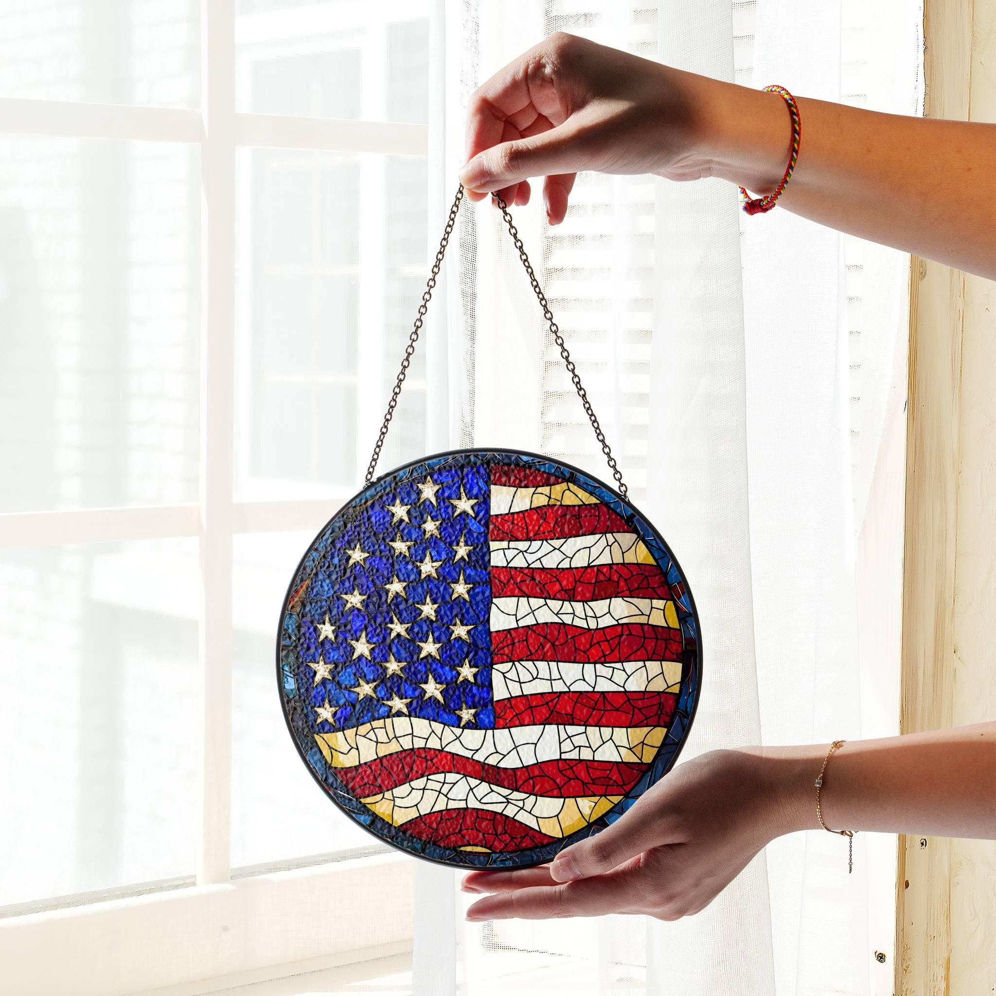 Sunlight Art Fensterpaneel „American Energy“ – 27,9x27,9 Cm, Wie Buntglas, Mit Saugnäpfen