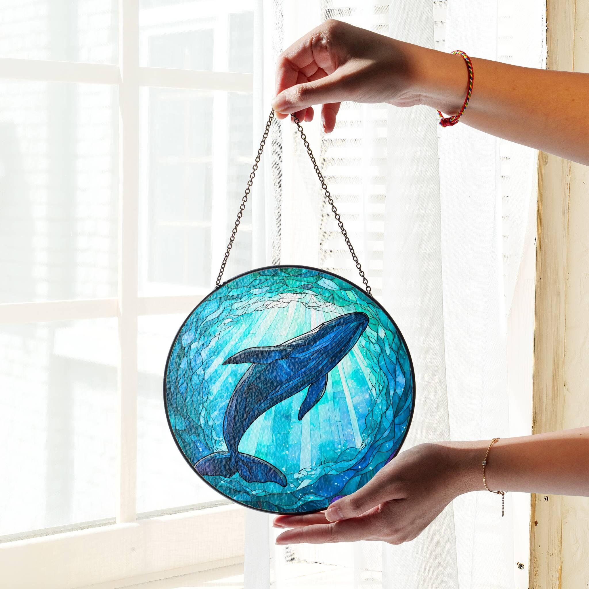 クジラのステンドグラスサンキャッチャー：海のアート窓飾り - Etsy 日本