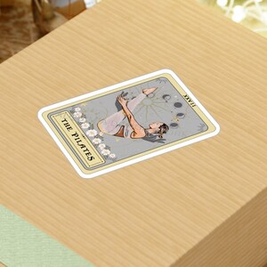 Pegatinas de Pilates, Carta del Tarot de Pilates, Vinilo de 7,6 x 10 cm, Resistente al agua y a los rayos UV. imagen 4