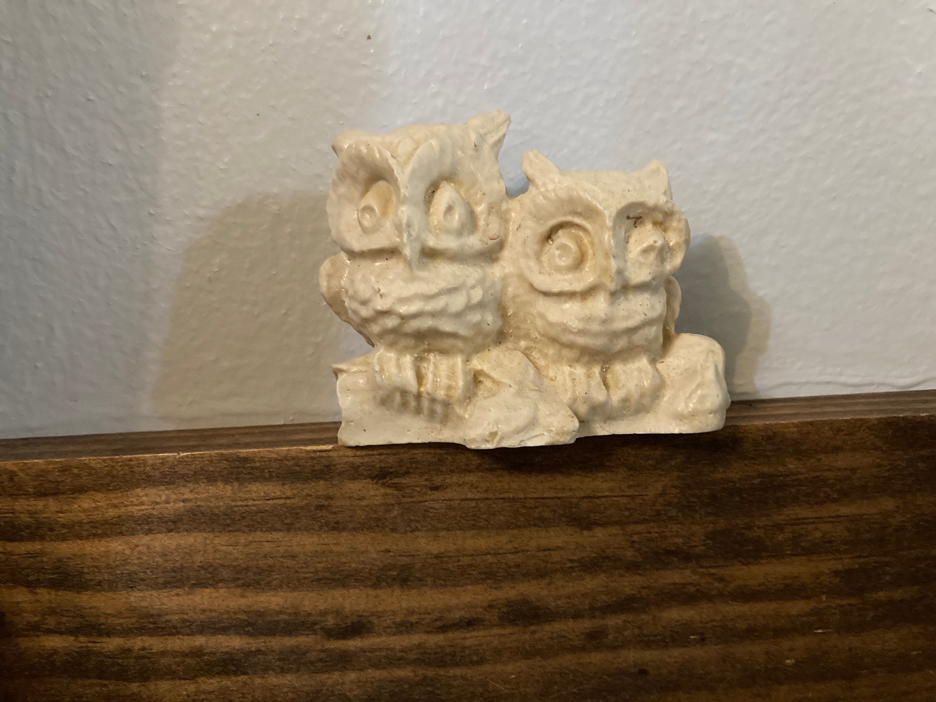 GTV106 Vintage Sandstone Carved Owl Two Owls Knick Knack Figurine Made in Mexico Windowsill Shelf Sh
