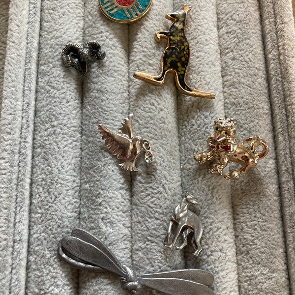 Your Choice ONE Vintage Modern Pin Pinback Enamel Kangaroo Ram Greyhound Southwest Dragonfly Dove Poodle Pinbacks Pins Buttons Jewelry A15