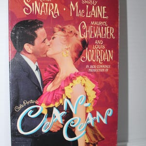 Cole Porters Can-Can auf VHS mit Shirley MacLaine, Frank Sinatra und Maurice Chevalier