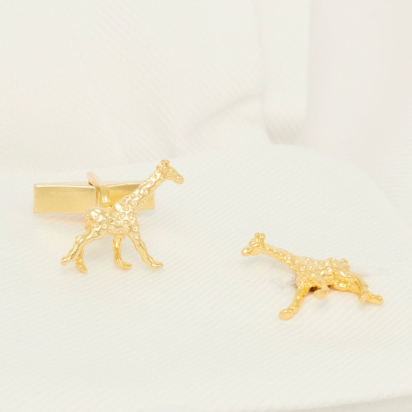 Giraffe Cufflinks in 18 Carat Gold on Sterling Silver.