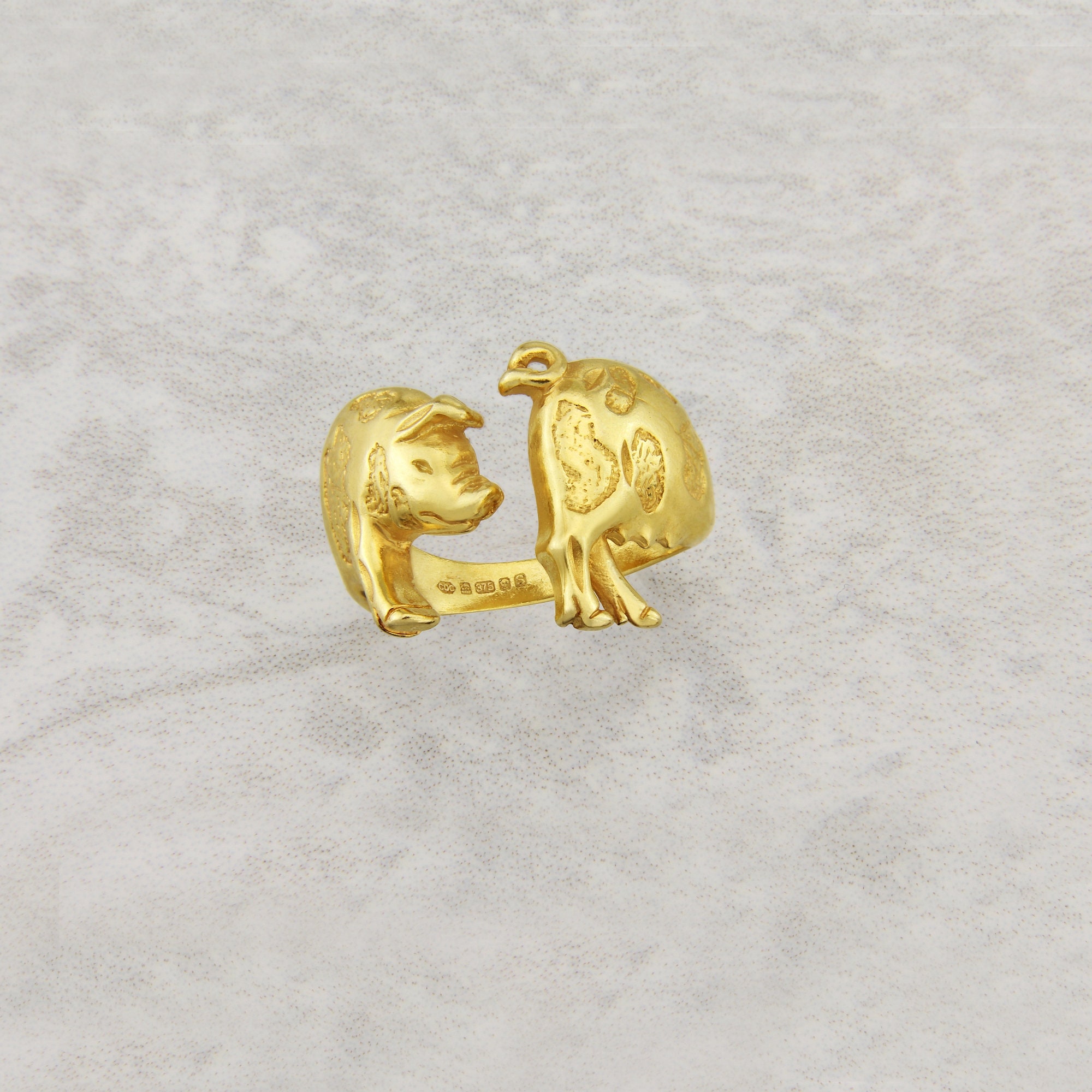 Pig Ring in Solid Gold