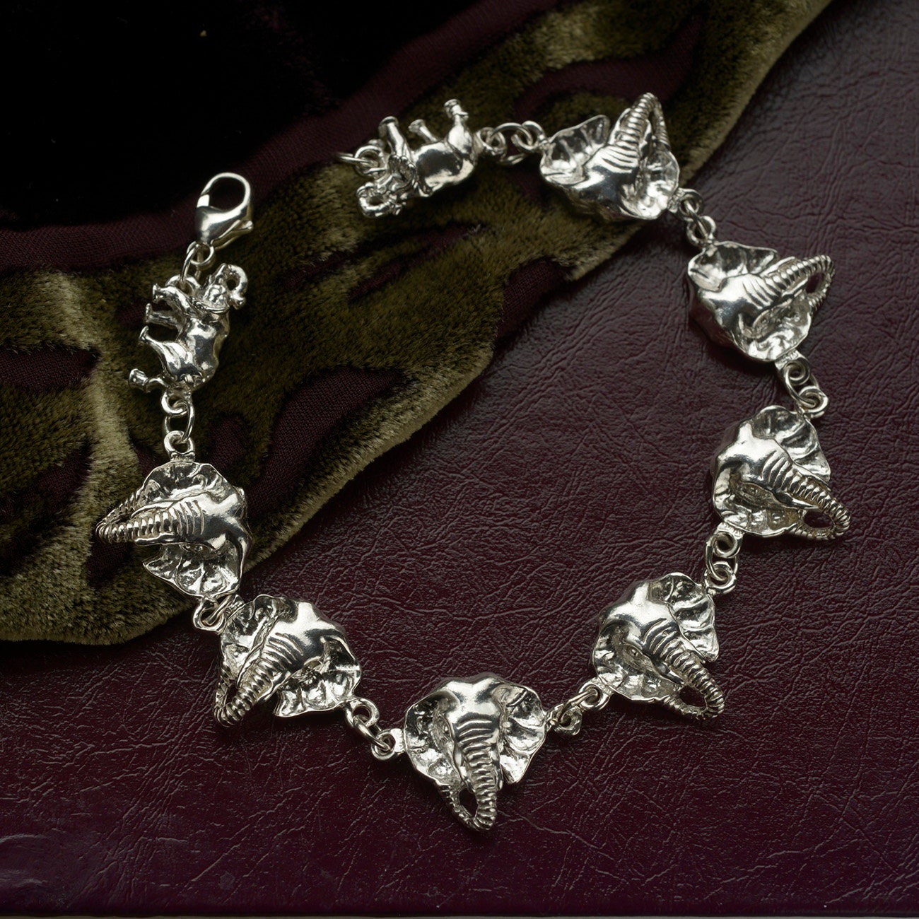 Elephant Bracelet in Sterling Silver 