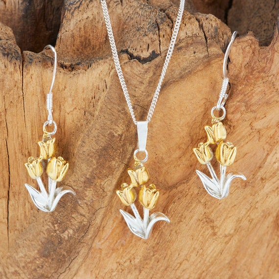 Orecchini tulipani in ottone - Gioielli - Orecchini - di Lartedelri