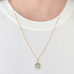 Collana di labradorite naturale/collana riempita d&#39;oro/collana con ciondolo di pietre preziose/regalo per lei/collana portafortuna/collana di cristallo