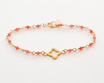 Dainty Pink Coral Bracelet, Gold filled Clover bracelet / Handmade Jewelry/ Pink Coral Gemstone Bracelet, Gemstone Bracelet, Summer Jewelry