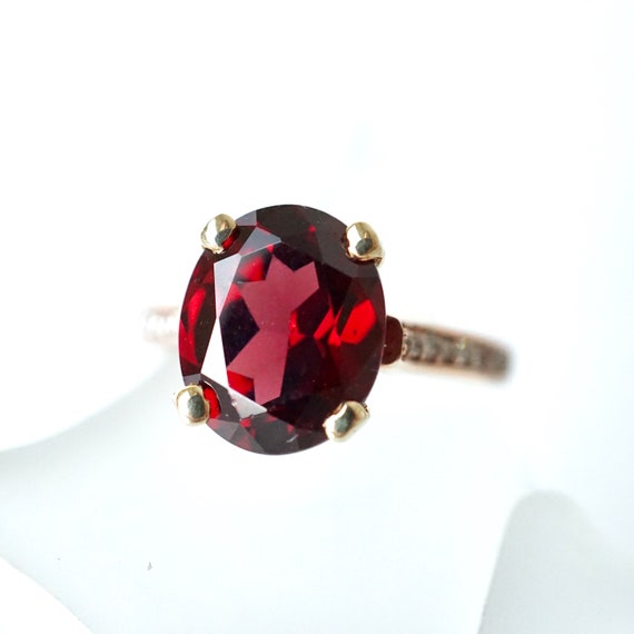 BLOOMING THISTLE Silver Ring With Garnet - Etsy