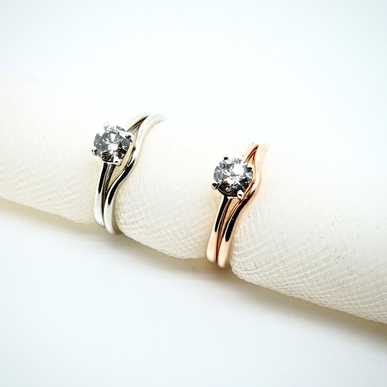 Curved 14 karat gold Wedding ring band Delicate Gold Band