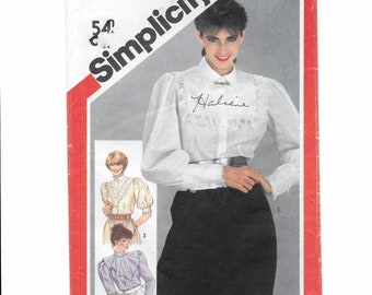 A Buttoned Blouse with Sleeve and Collar Variations Sewing Pattern for Women: Uncut - Size 8 Bust 31-1/2" • Simplicity 5455 ~ Free Shipping!