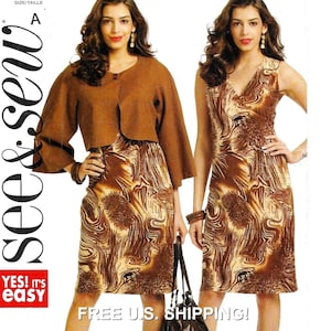 Può includere: Un abito senza maniche marrone e beige con un motivo a spirale. L'abito ha una scollatura a V e una silhouette aderente. Un cardigan marrone con collo a scialle è indossato sopra l'abito. La modella indossa una borsa a mano e braccialetti marroni.