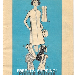 Op de afbeelding: Vintage naaipatroon illustratie. De afbeelding toont een vrouw in een witte jurk met een rits en verschillende jurkvariaties. De achtergrond is blauw met de tekst "Printed Pattern".