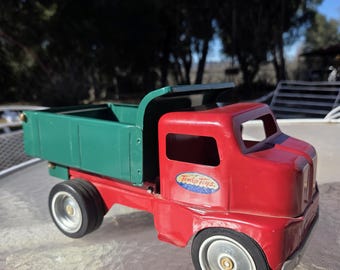 Tonka Dump Truck Red & Green Pressed Steel - Never Played With - Pristine - Vintage Repriduction