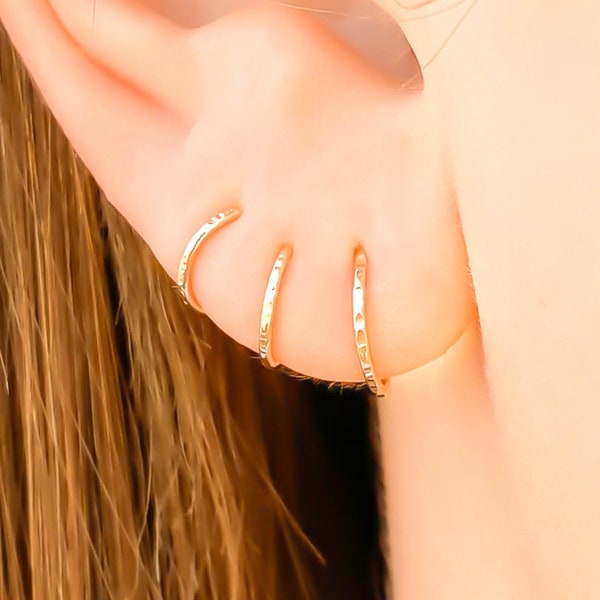 Huggie Earrings, Gold Hoop Earrings, 14K Gold Filled Small Hoop Earrings, 7mm 8mm Hoops, Hammered Gold Huggie Hoop Earrings