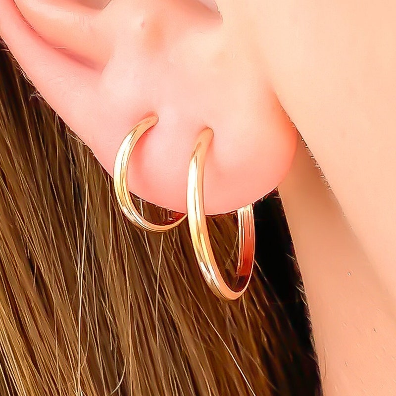 SMALL HOOP EARRINGS GOLD BRASS main image 1