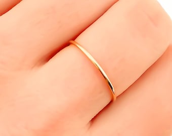 14K Gold Filled Stapelring: Dünnes, zierliches Band