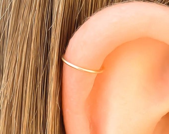Gold Cartilage Earring, 14K Gold Filled Cartilage Hoop, Helix Earring, Single or Pair of Small Hoop Earrings, 7mm 6mm 8mm 9mm 10mm, 20-24ga