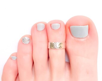 Silver Hammered Toe Ring, Sterling Silver Toe Ring, Adjustable Toe Ring, Gift for Her, Summer Jewelry, Silver Toe Ring, Handmade Toe Ring