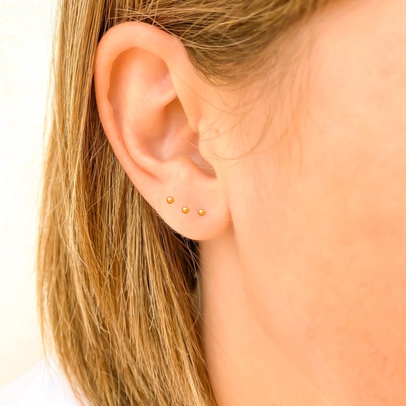 18K Solid Yellow Gold Tiny Dot / Ball Stud Earrings - Shop Joyce Wu  Handmade Jewelry Earrings & Clip-ons - Pinkoi