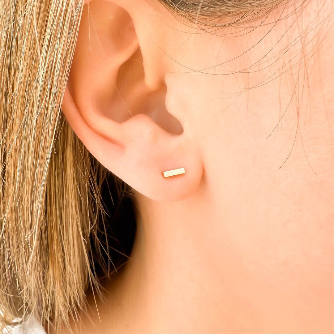 Small gold bar stud earrings clearance