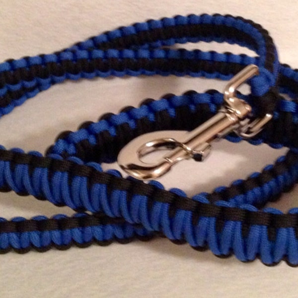 2, 4 or 6-ft Paracord Leash - Black and Blue