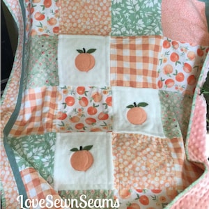 Peaches n Sage quilt/Peaches quilt/Peach quilt/Peaches n cream quilt/Peach fruit