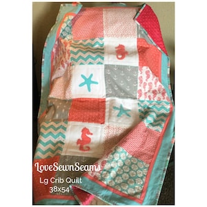 MADE TO ORDER/Baby quilt/Coastal quilt/Seahorse Quilt/Starfish/Custom Crib quilt/handmade baby quilt