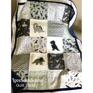 DINO Quilt/Dinosaur quilt/Dinosaurs/Dinosaur baby quilt/Dinosaur handmade quilt/Many size options