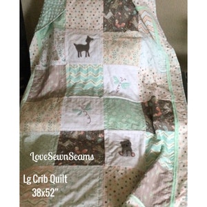 WOODLAND Quilt/Ships now/Sweet Nature Quilt/Crib Quilt/Handmade USA/Mint and Gray quilt