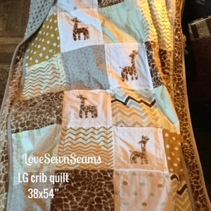 Giraffe quilt/Giraffe Minky/Giraffe security blanket/Option for all neutral quilt no mint
