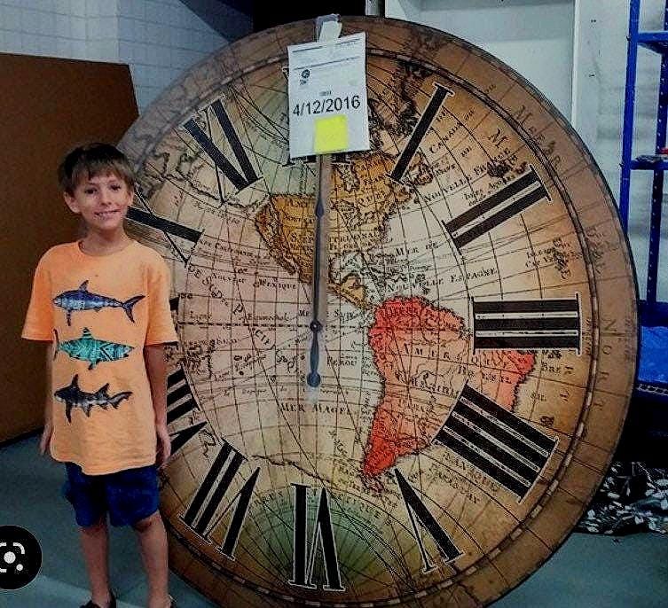 Vincenzo World Map Wall Clock, 8 Sizes!!, EXTRA Quiet Mechanism