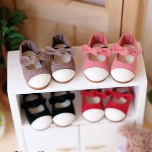 Bow shoes for Blythe