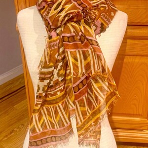Vintage Aztec Pattern Long Wrap ~ Shawl Or Scarf ~ Fringed ~ Multicolor 79” X 24”